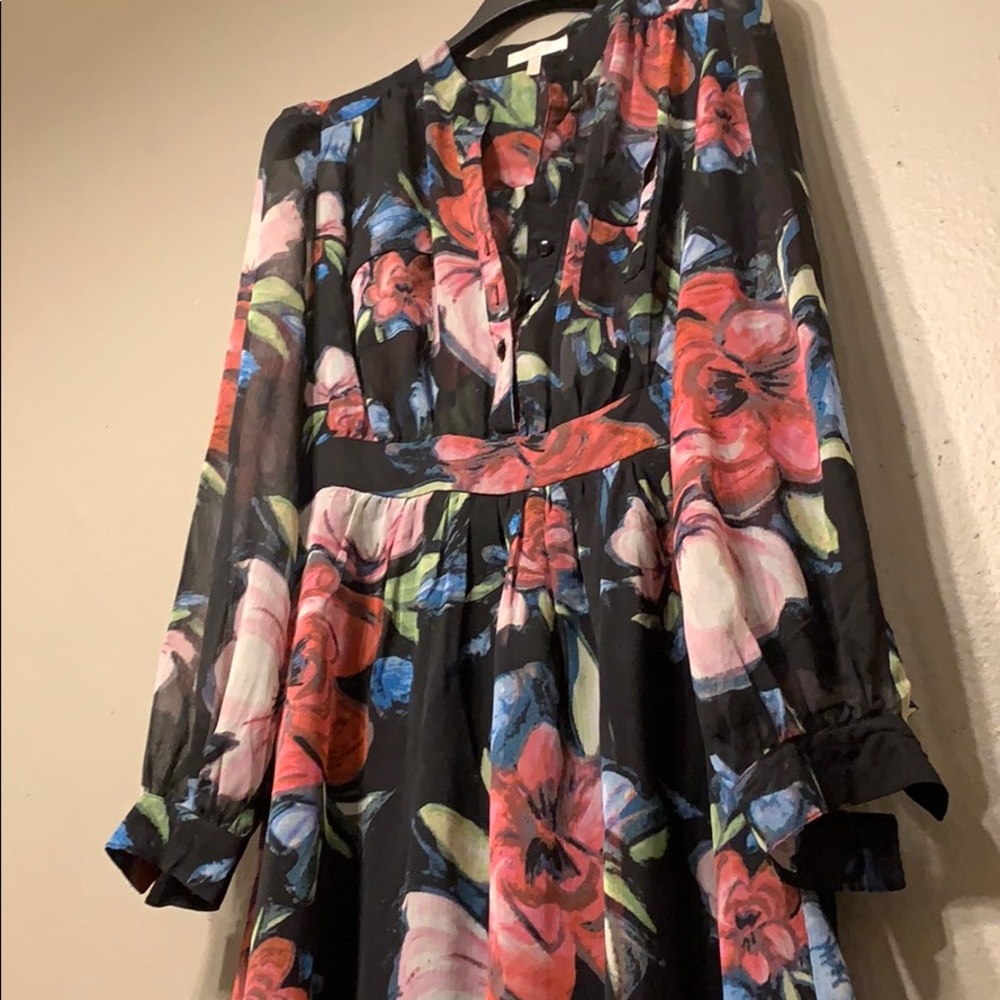 Dress - Picture 3 of 3